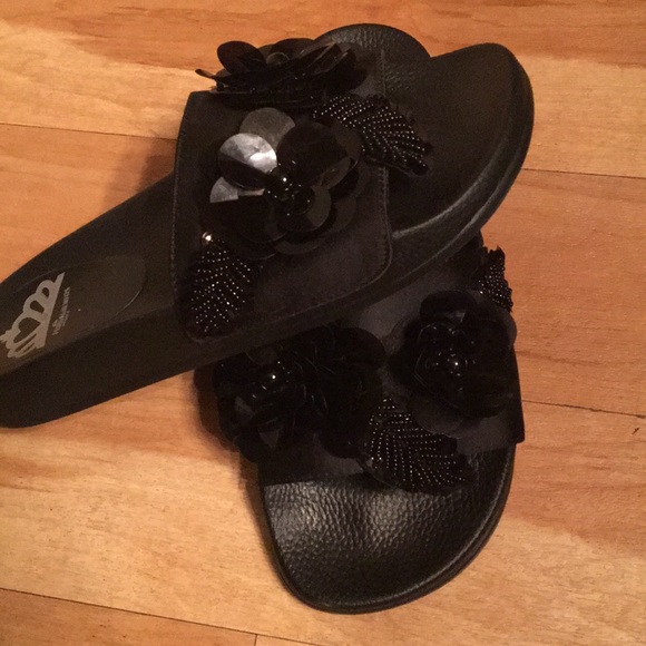 Sandals - Picture 4 of 4